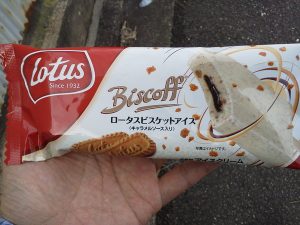 ロータスビスケットアイス