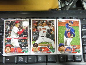 2023 MLB Topps Horiday Mega Box