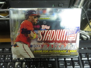 2023 MLB Topps Stadium Club Blaster Box