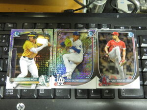 2025 MLB Bowman Chrome Mega Box
