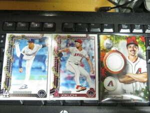 2025 MLB Topps Holiday MegaBox